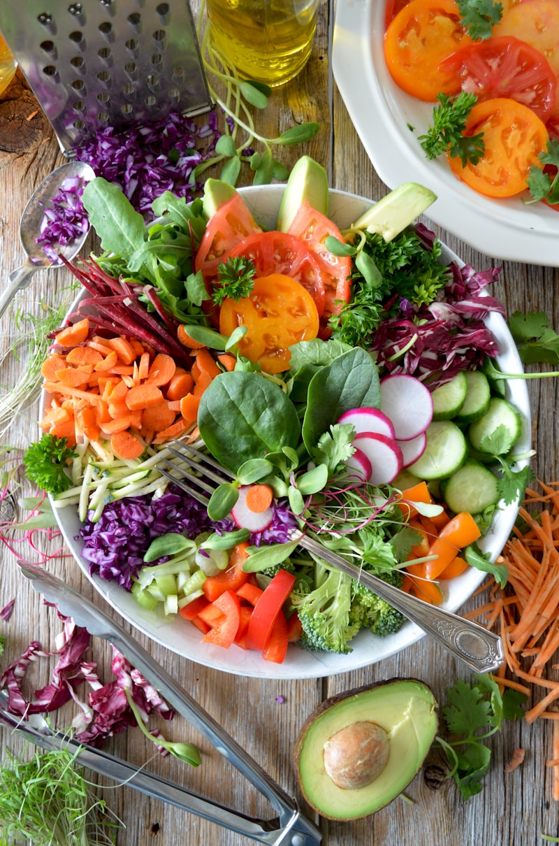 Salade composée fraîche et colorée
